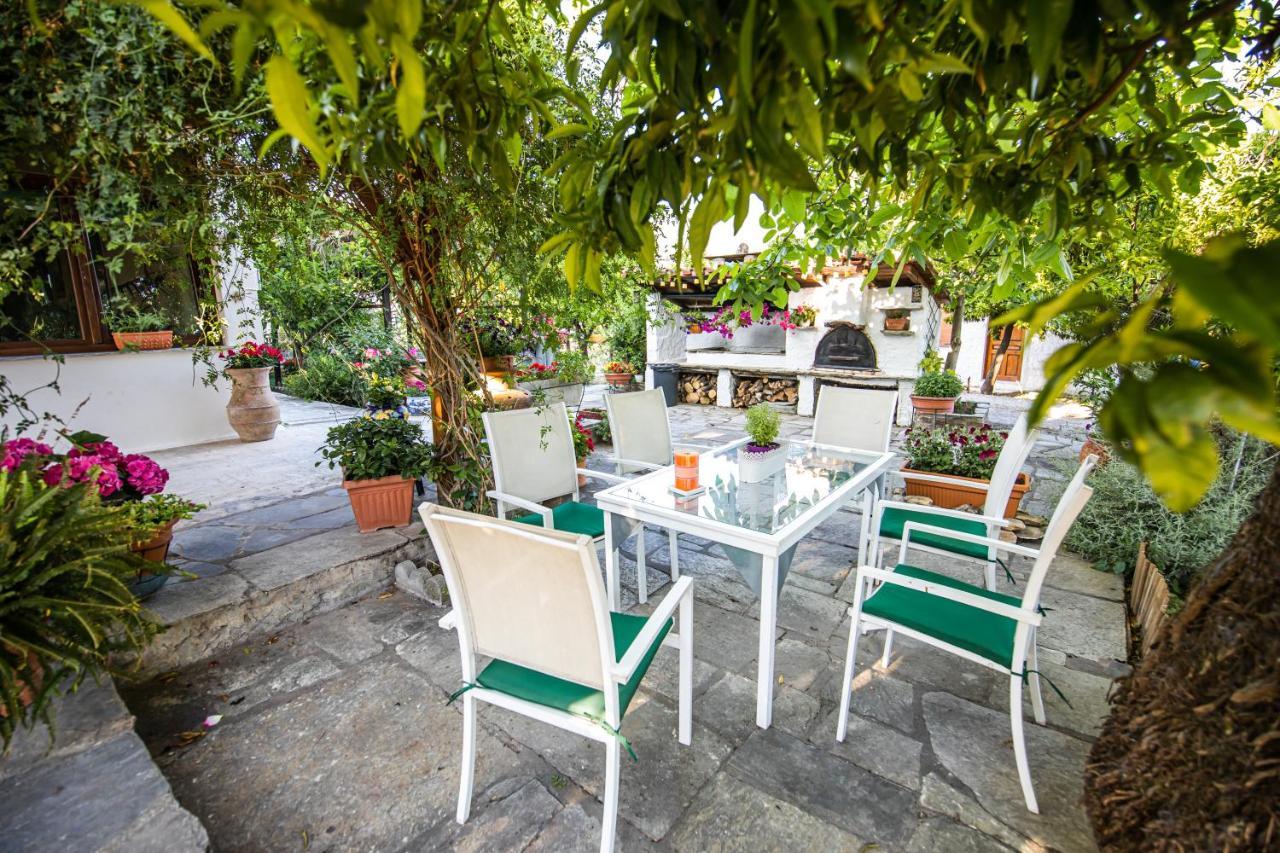 The Village House Vólos Extérieur photo